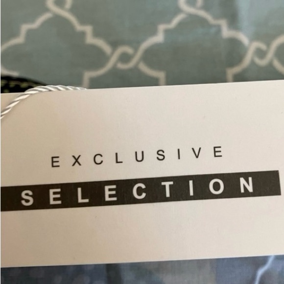 CBR Blue and Green Buttoned Long Sleeve Blouse - Picture 5 of 7